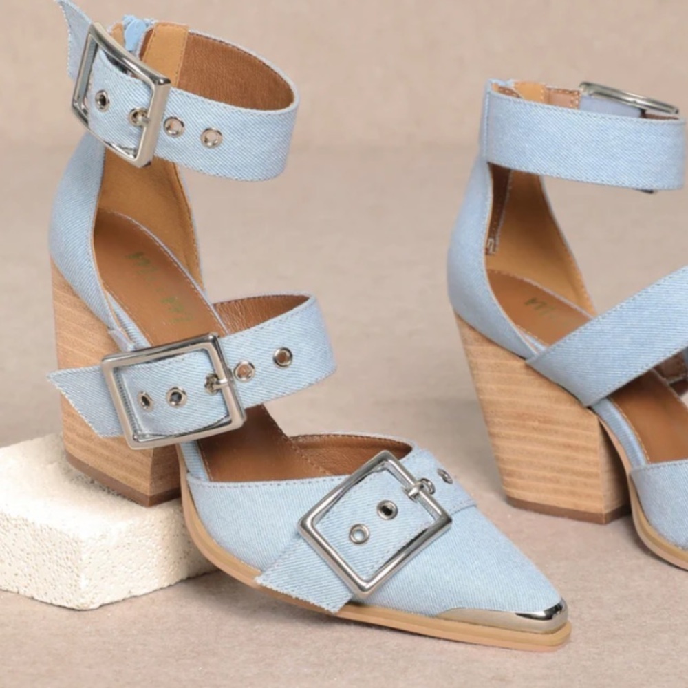 Mi.iM Light Blue Hendrix Buckle Chunky Heels 7, Brand New!